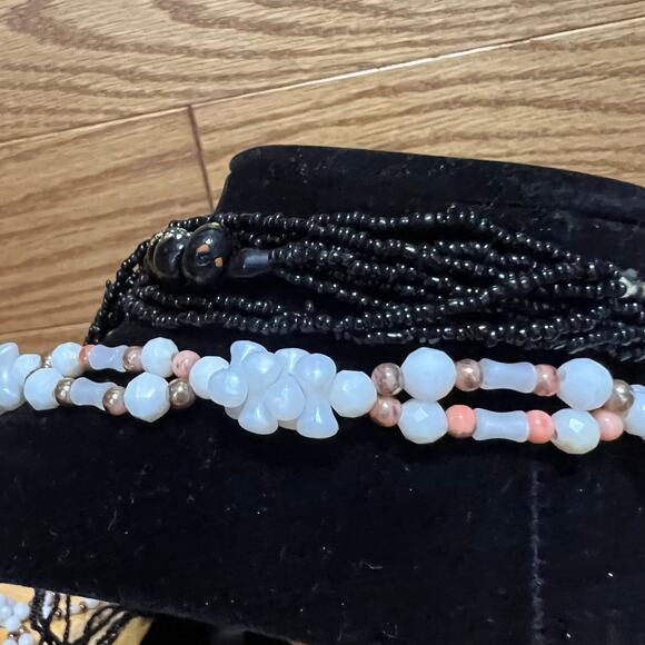 Vintage Seed Beaded Layered Necklace 2 MCM White Black Floral Handmade Beads - Picture 11 of 15